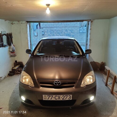 Toyota Corolla 2004, 207,000 km - 1.4 л - Bakı