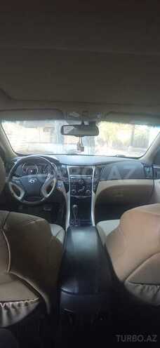 Hyundai Sonata 2010, 230,000 km - 2.4 l - Samux