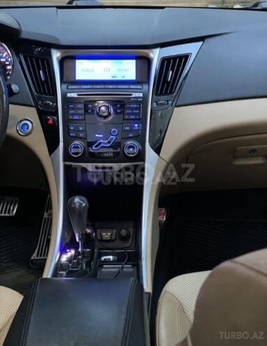 Hyundai Sonata 2010, 230,000 km - 2.4 l - Samux