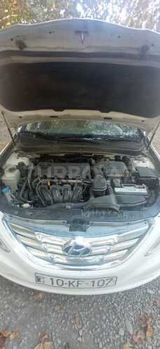 Hyundai Sonata 2010, 230,000 km - 2.4 l - Samux