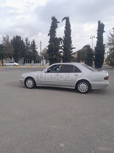 Mercedes E 240 1999, 254,198 km - 2.4 л - Zərdab