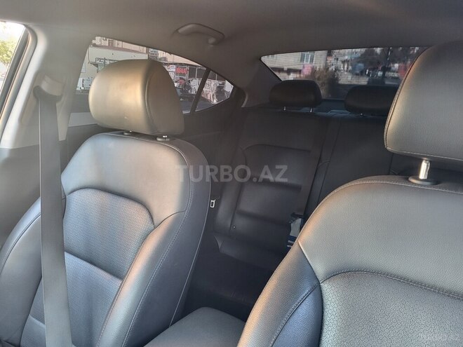 Hyundai Elantra 2015, 158,700 km - 1.6 l - Bakı