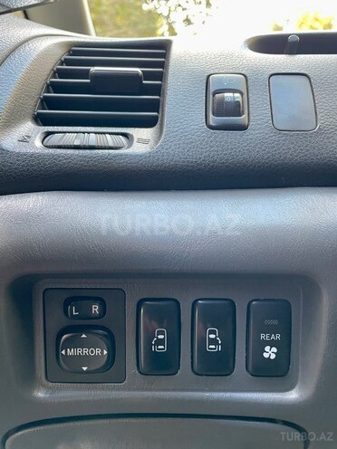 Toyota Previa 2004, 238,000 km - 2.4 л - Bakı
