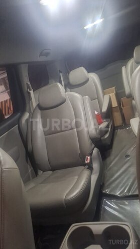 Kia Carnival 2016, 245,500 km - 2.2 l - Bakı