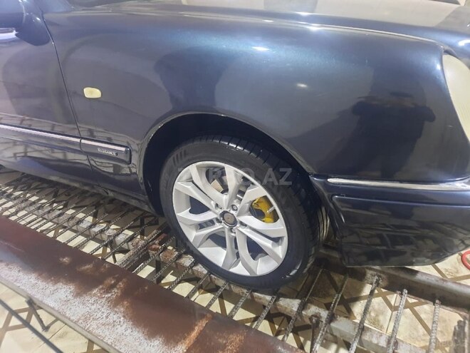 Mercedes E 230 1996, 417,000 km - 2.3 l - Bakı