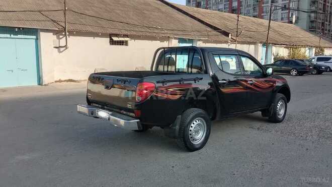 Mitsubishi L200 2007, 321,000 km - 2.5 л - Bakı