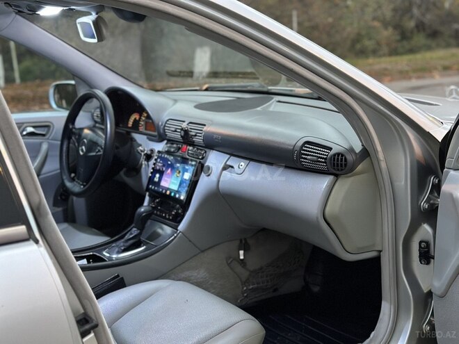 Mercedes C 230 2005, 250,000 km - 1.8 l - Quba