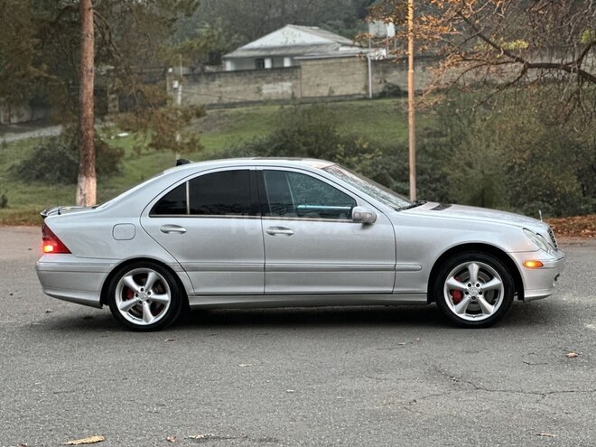 Mercedes C 230 2005, 250,000 km - 1.8 l - Quba