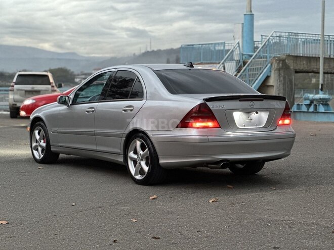 Mercedes C 230 2005, 250,000 km - 1.8 l - Quba