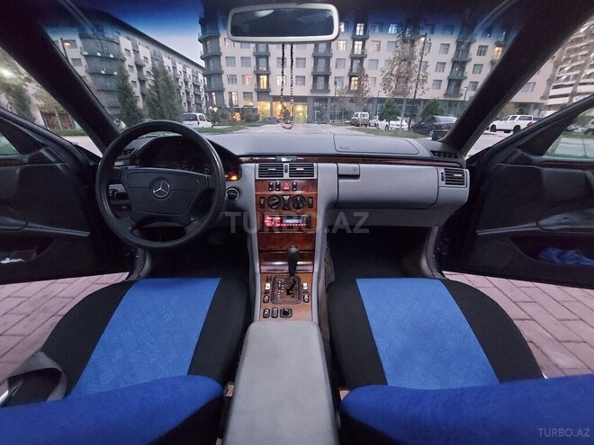 Mercedes E 220 1999, 400,000 km - 2.2 л - Bakı