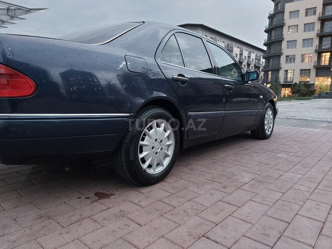 Mercedes E 220 1999, 400,000 km - 2.2 л - Bakı