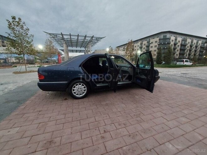 Mercedes E 220 1999, 400,000 km - 2.2 л - Bakı
