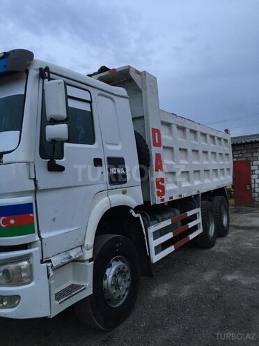 HOWO Sinotruk 2011, 256,000 km - 9.7 л - Qazax