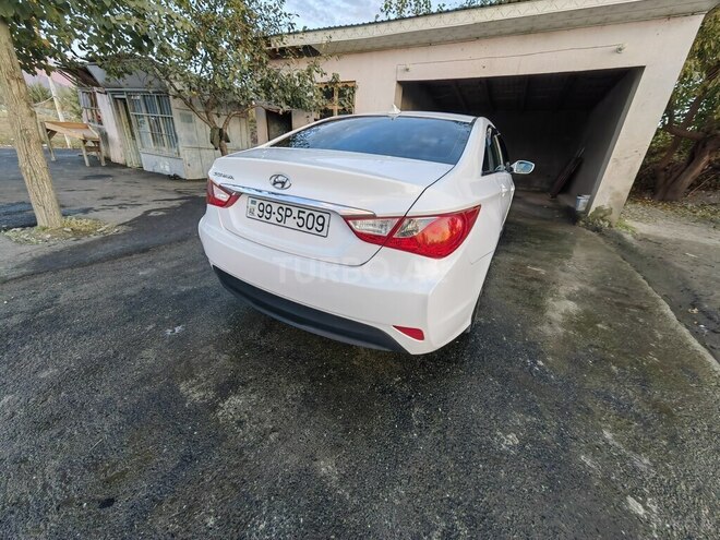 Hyundai Sonata 2013, 170,290 km - 2.4 л - Şəki