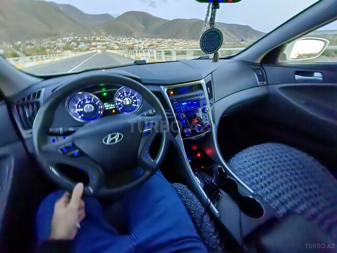 Hyundai Sonata 2013, 170,290 km - 2.4 л - Şəki