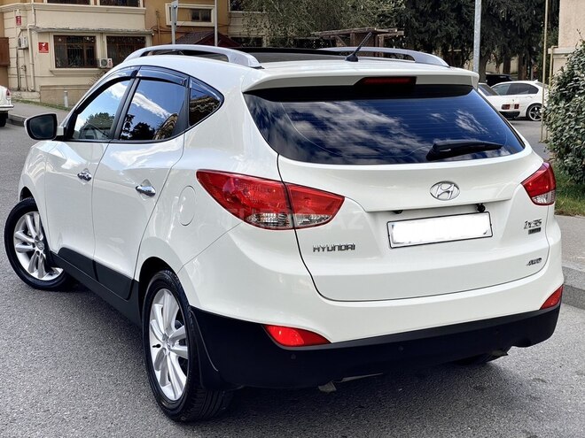 Hyundai ix35 2010, 103,580 km - 2.4 l - Bakı