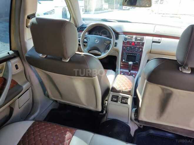Mercedes E 220 2001, 241,214 km - 2.2 l - Bakı