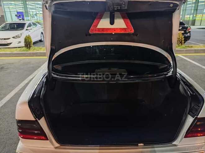 Mercedes E 220 2001, 241,214 km - 2.2 l - Bakı