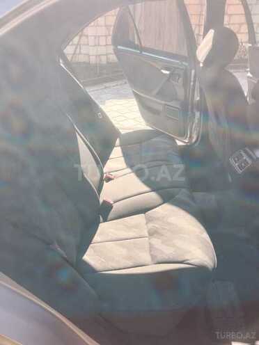 Mercedes E 200 1999, 220,000 km - 2.0 l - Qazax