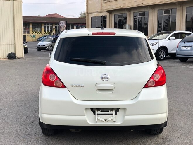 Nissan Tiida 2006, 180,000 km - 1.6 l - Bakı
