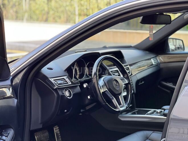 Mercedes E 220 2013, 228,400 km - 2.2 l - Bakı