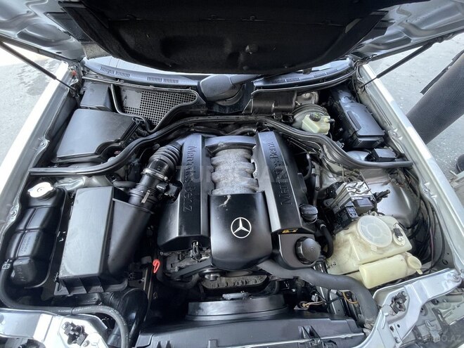Mercedes E 240 2001, 260,000 km - 2.6 l - Zaqatala