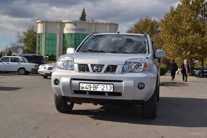 Nissan X-Trail 2001, 281,000 km - 2.0 l - Saatlı