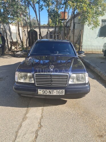 Mercedes E 220 1995, 561,000 km - 2.2 l - Bakı