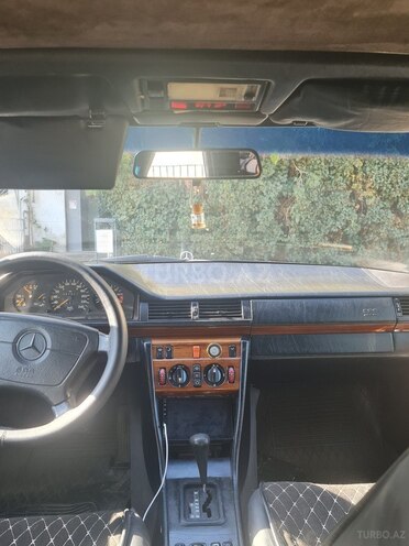 Mercedes E 220 1995, 561,000 km - 2.2 l - Bakı