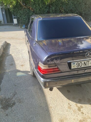 Mercedes E 220 1995, 561,000 km - 2.2 l - Bakı