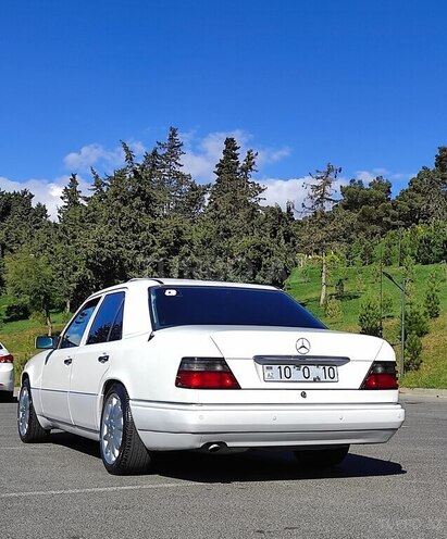 Mercedes E 220 1994, 460,000 km - 2.2 l - Bakı