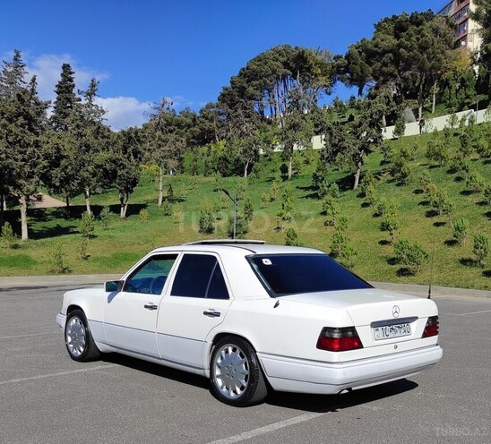 Mercedes E 220 1994, 460,000 km - 2.2 l - Bakı