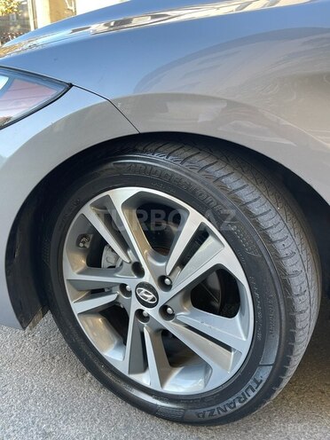 Hyundai Elantra 2017, 121,000 km - 2.0 l - Bakı