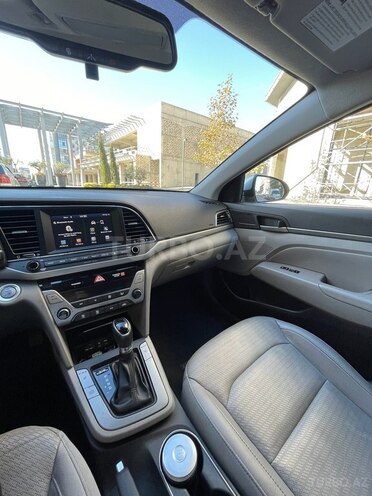 Hyundai Elantra 2017, 121,000 km - 2.0 l - Bakı