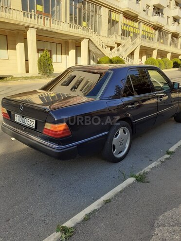 Mercedes E 260 1991, 419,825 km - 2.6 l - Bakı