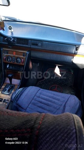 Mercedes E 230 1991, 480,000 km - 2.3 l - Göygöl