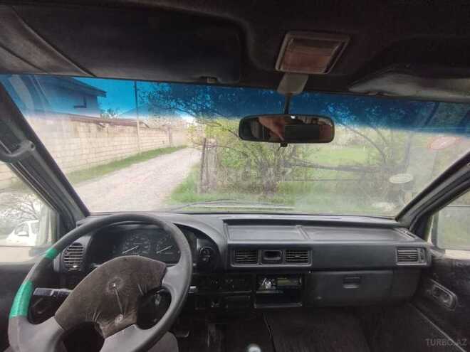 Hyundai H 100 1997, 333,000 km - 2.5 l - Quba