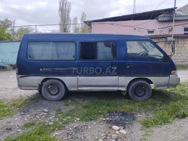 Hyundai H 100 1997, 333,000 km - 2.5 l - Quba