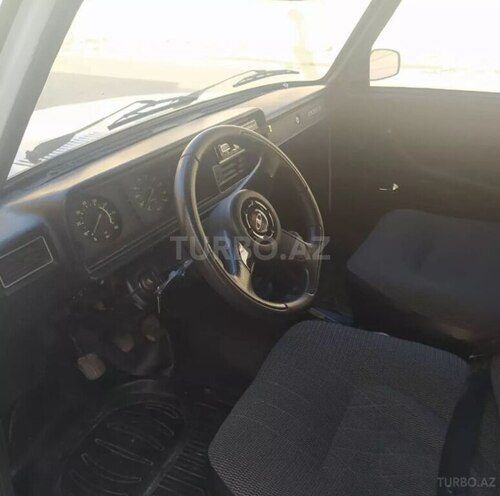 LADA (VAZ) 2107 2003, 38,900 km - 1.6 l - Horadiz