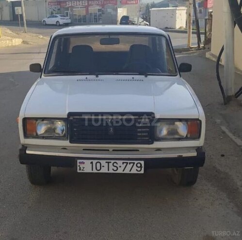 LADA (VAZ) 2107 2003, 38,900 km - 1.6 l - Horadiz