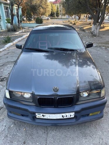BMW 318 1993, 396,000 km - 1.8 l - Sumqayıt