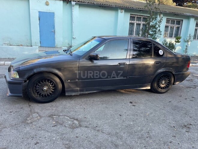 BMW 318 1993, 396,000 km - 1.8 l - Sumqayıt