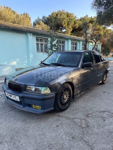 BMW 318 1993, 396,000 km - 1.8 l - Sumqayıt