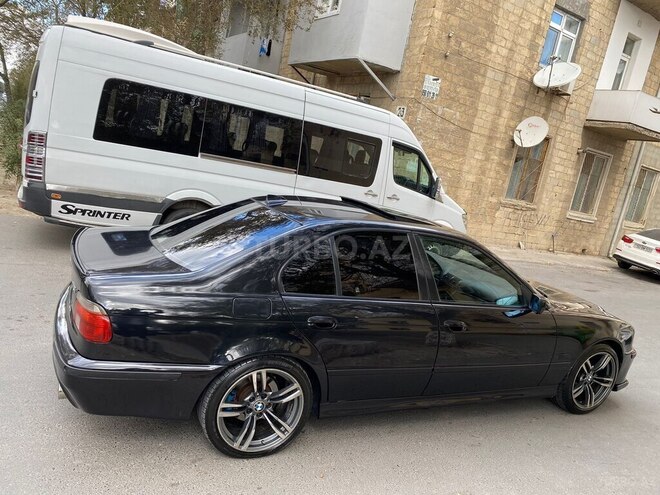 BMW 528 1998, 398,000 km - 2.8 л - Sumqayıt