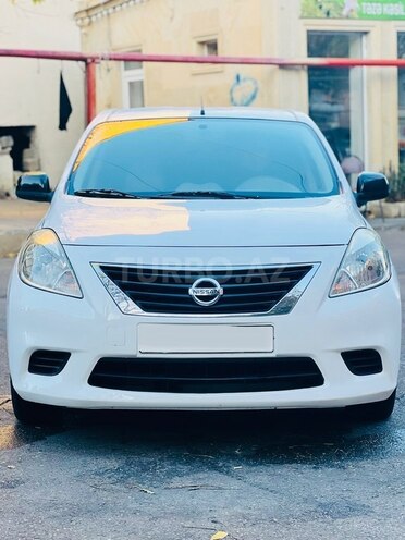 Nissan Sunny 2013, 140,000 km - 1.5 l - Bakı