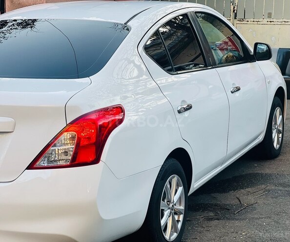 Nissan Sunny 2013, 140,000 km - 1.5 l - Bakı