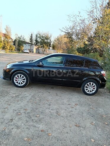 Opel Astra 2005, 260,000 km - 1.3 l - Salyan