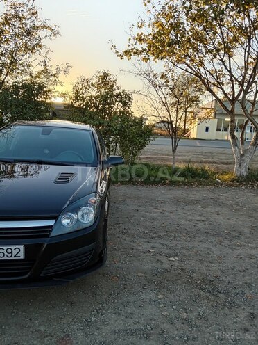 Opel Astra 2005, 260,000 km - 1.3 l - Salyan