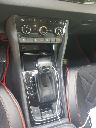 Skoda Karoq 2020, 60,000 km - 1.4 l - Bakı