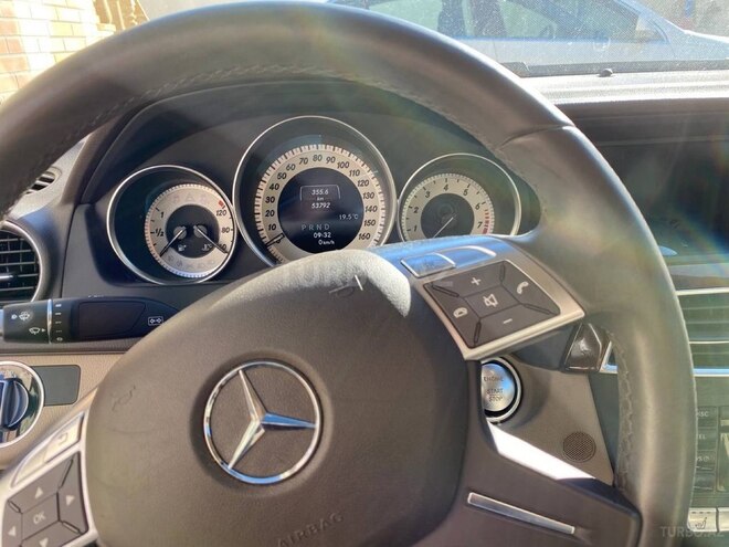 Mercedes C 250 2013, 55,600 km - 1.8 л - Bakı